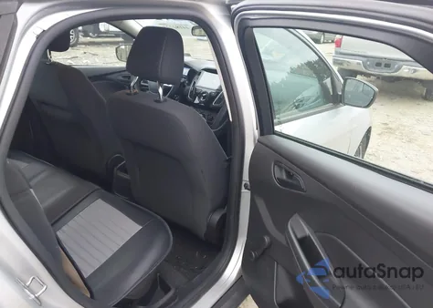 2014 Ford Focus S z USA, uszkodzony, nr VIN 1FADP3E2XEL204342